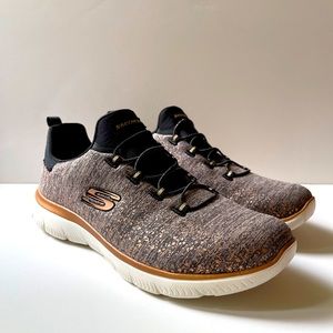 Sketchers slip-on sneakers, ladies size US 9